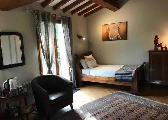 Le Jardin De La Cite *