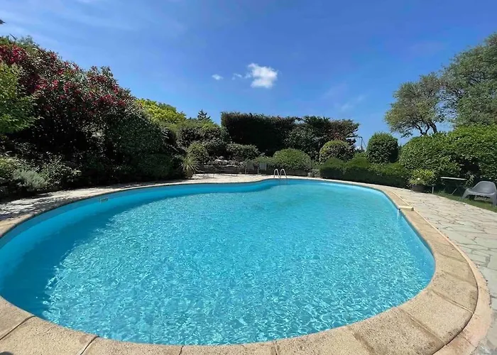 Le Jardin De La Cite Carcassonne