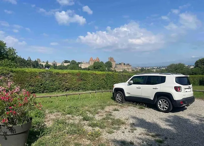 Le Jardin De La Cite * Carcassonne