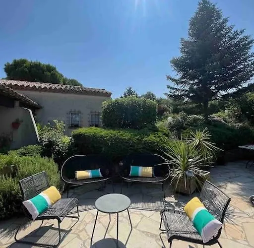 Le Jardin De La Cite *